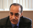 Jamel Atrous : Etat stationnaire et lopération chirurgicale na pas encore été décidée L’état stationnaire de l’homme d’affaires Jamel Atrous est stationnaire et ses médecins traitants n’ont pas encore tranché la question de l’opération chirurgicale