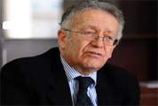 Tunisie : Iyadh Ben Achour jette léponge. La commission des experts