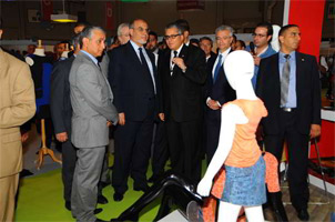 Tunisie: Texmed 2012 souvre dans une conjoncture morose Le 13ème salon euro-méditerranéen du textile-habillement "Texmed-Tunisie 2012" a été ouvert