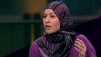 Tunisie : Pourquoi ne parle-t-on pas des viols sous Caïed Essebssi et sous Ben Ali, s’énerve Yousra Ghannouchi ? Au contraire de Rached Ghannouchi qui se mure dans le mutisme total sur l’affaire du viol de la jeune fille par trois policiers