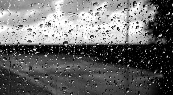 Météo: Pluies éparses et nuages orageux