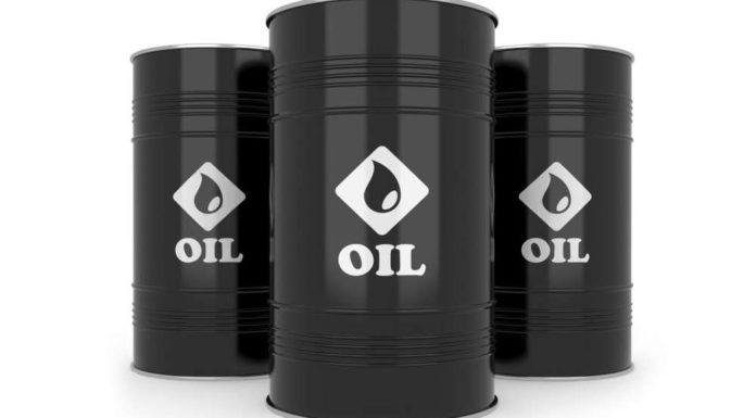 Le pétrole se maintient malgré les inquiétudes sur les taux d’intérêt