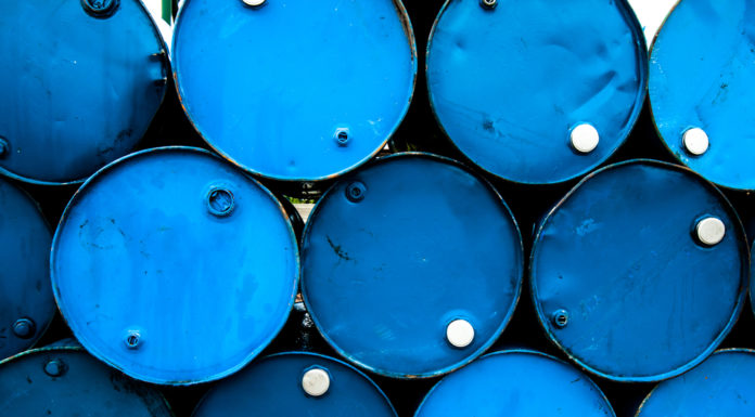 Les prix du pétrole restent stables après une importante réduction des stocks de brut aux USA petrole