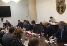 Jhinaoui rencontre des représentants de Think Tanks à Washington