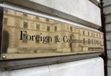 Le Foreign Office alerte les entreprises britanniques sur «les risques qu’elles courraient en Tunisie»