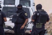 Arrestation de 700 individus recherchés près des écoles sécurité