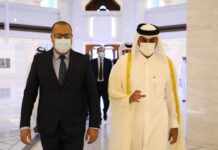 Le renforcement de la coopération entre la Tunisie et le Qatar au centre d’un entretien à Doha entre le chef du gouvernement et le Premier ministre qatari