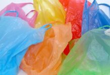 La Tunisie consomme annuellement environ 4,2 milliards de sacs en plastique