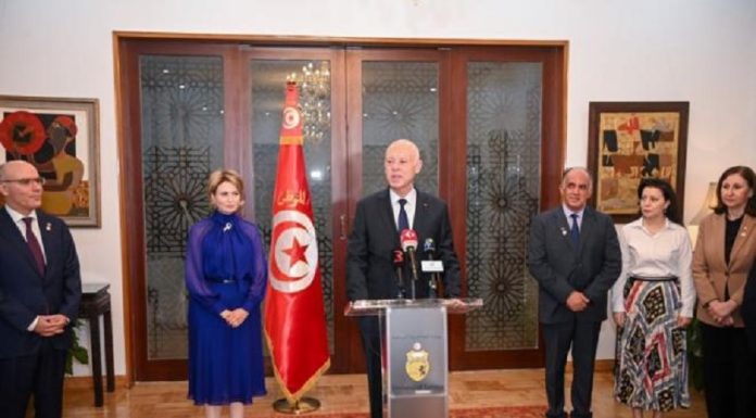 Le président Saïed rencontre la communauté tunisienne à Pékin