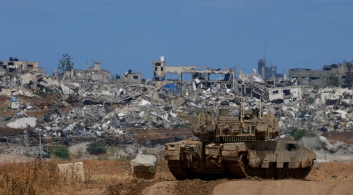 Les chars israéliens se déploient dans le centre de Rafah, faisant fi des injonctions internationales