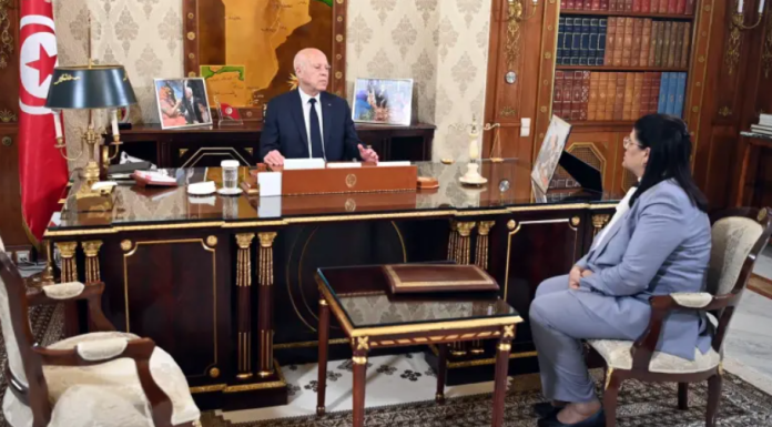 Saied et Namsia discutent le dossier des équilibres financiers