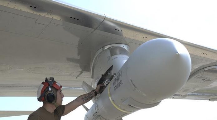 Le Maroc acquiert 10 missiles Boeing Harpoon pour les avions de combat F-16