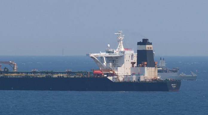 Les députés britanniques demandent que le pétrolier transportant du carburant pour Israël soit bloqué à Gibraltar
