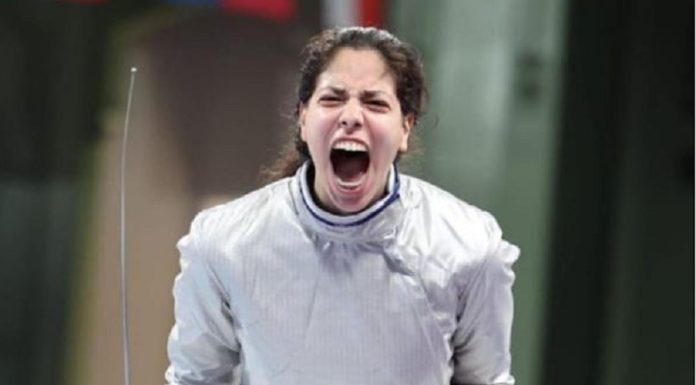 JO 2024-Escrime (Sabre): La Tunisienne Yasmine Daghfous bat l’algérienne Zahria Ben Kohli et va en 16es