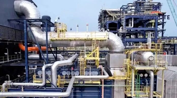 Nigeria: La méga raffinerie Dangote se tourne vers d’autres pays africains pour trouver du brut