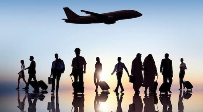 46 % des jeunes veulent quitter la Tunisie pour l’Europe