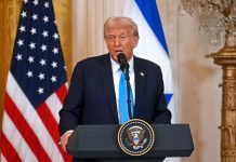 Trump aux prises avec la grogne des siens