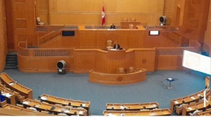 Retrait de la motion de défiance contre le président du Conseil des régions