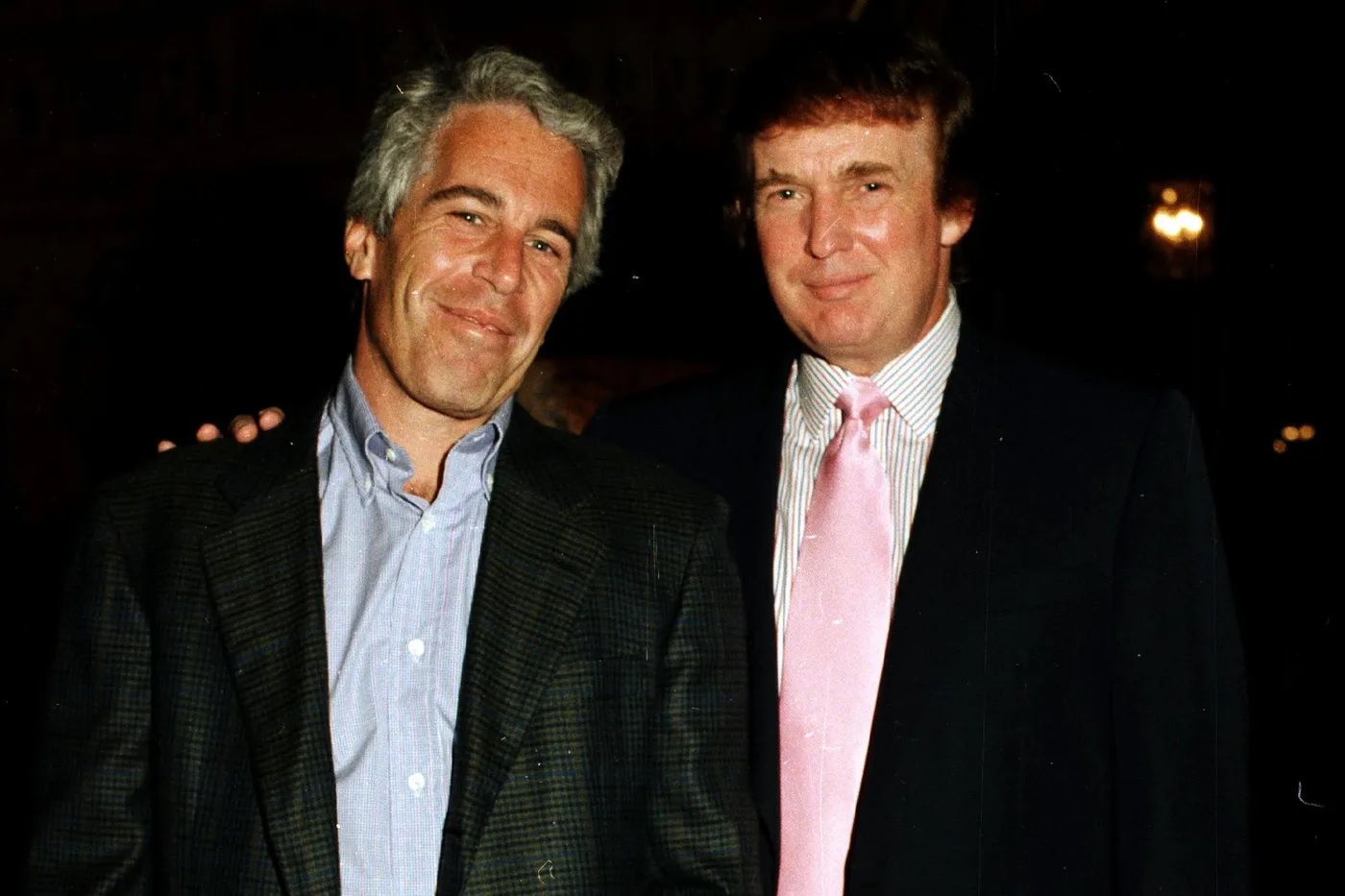 Affaire Epstein-Trump : Les démocrates n’en démordent pas !
