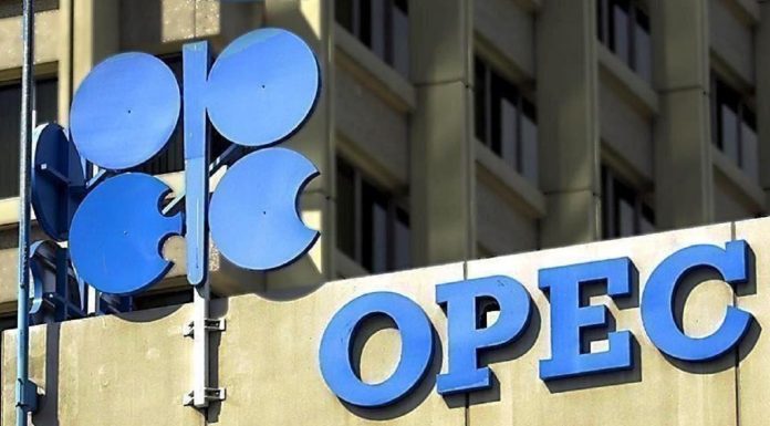 L’OPEP+ prévoit une hausse symbolique de ses quotas pétroliers en pleine guerre