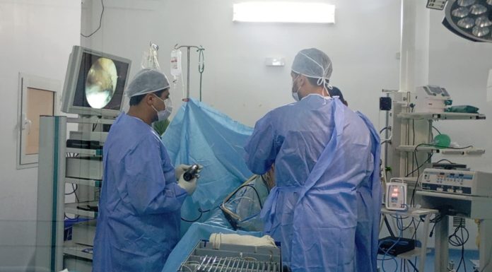 Caravane sanitaire à Kébili : 11 interventions chirurgicales ont été réalisées sur des patients atteints d’insuffisance rénale