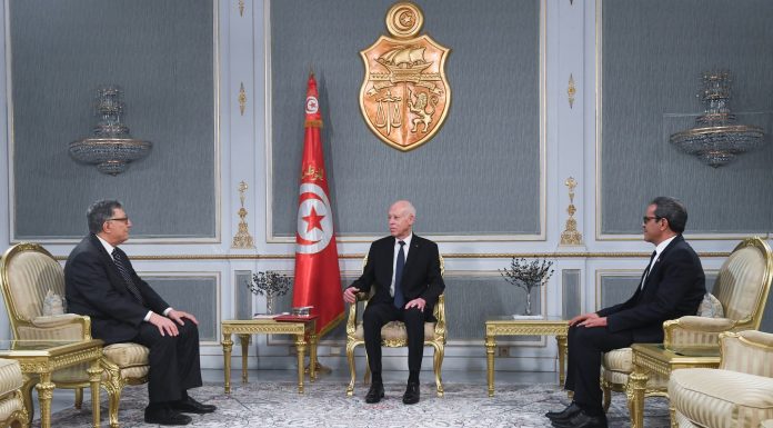 Le chef de l’Etat recevant les présidents des deux chambres du parlement: Engagement inflexible à relever les défis sociaux et économiques