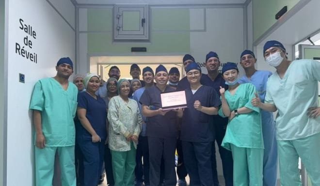 Première néphrectomie élargie Robot-assistée en Tunisie à l’hôpital Charles Nicolle