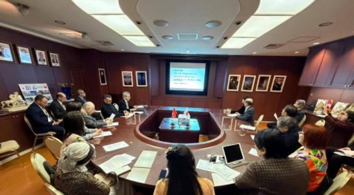 Une conférence, à Tokyo, sur la Constitution tunisienne de 1861
