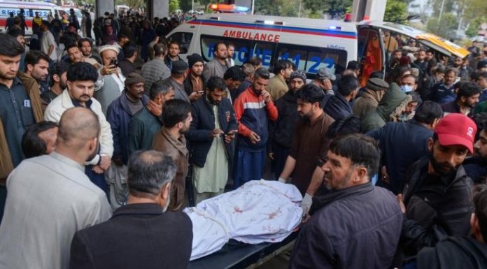 Pakistan: Un attentat-suicide fait au moins 31 morts dans une mosquée chiite