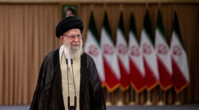 Trump affirme que Khamenei « devrait être très inquiet » !