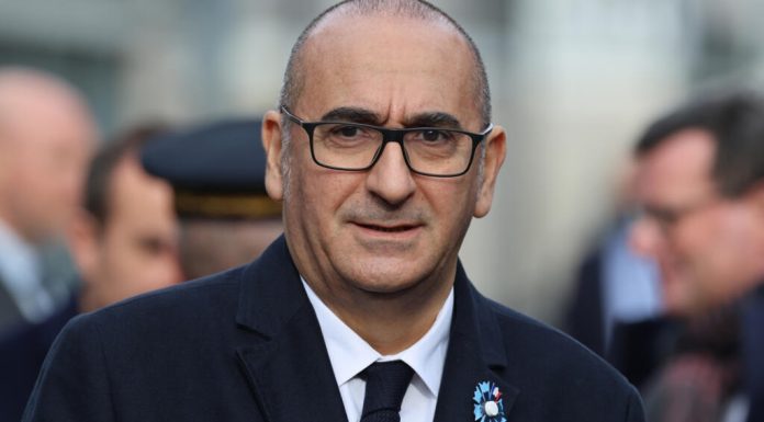 Le ministre français de l’Intérieur en Algérie pour tenter de renouer le dialogue