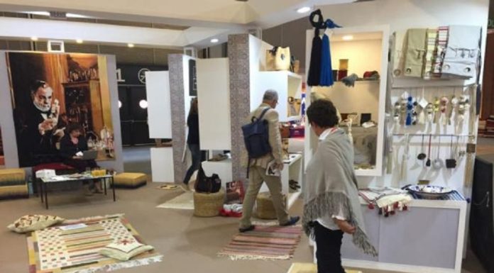 Plus de 100 artisans et artisanes participent au salon de la création artisanale, au Kram