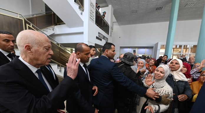 Saïed à la Pharmacie Centrale pour s’enquérir des médicaments