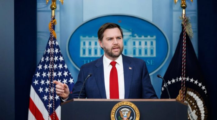 JD Vance en tête du sondage informel CPAC pour la Présidentielle de 2028
