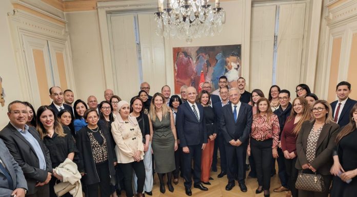 Ferjani à la rencontre des chercheurs tunisiens en France