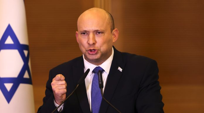 Bennett et Lapid annoncent une candidature commune aux élections de 2026