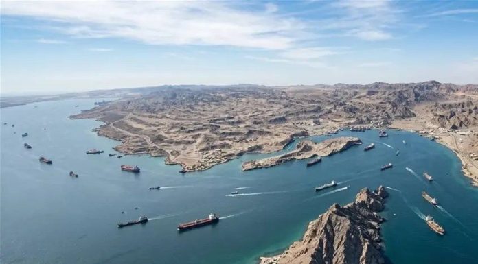 Les pays du Golfe soutiennent la résolution de l’ONU autorisant « toutes les mesures nécessaires » à la réouverture du canal d’Ormuz