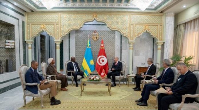 Le ministre des AE rwandais content de Steg International
