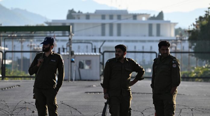 Vance au Pakistan pour des pourparlers avec l’Iran