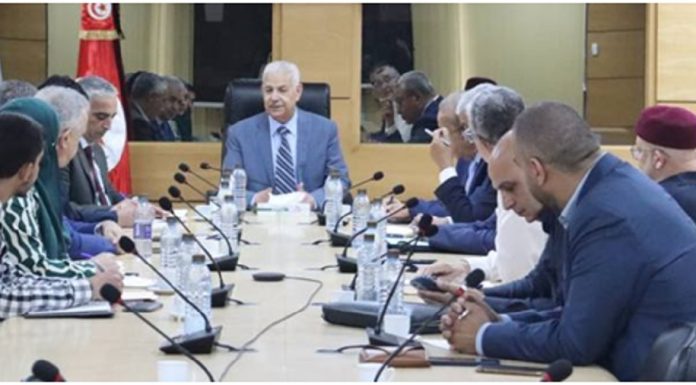 Abid demande aux grandes surfaces d’importer moins