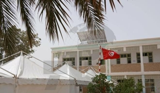 Une photovoltaïque dans une école primaire à Nefta