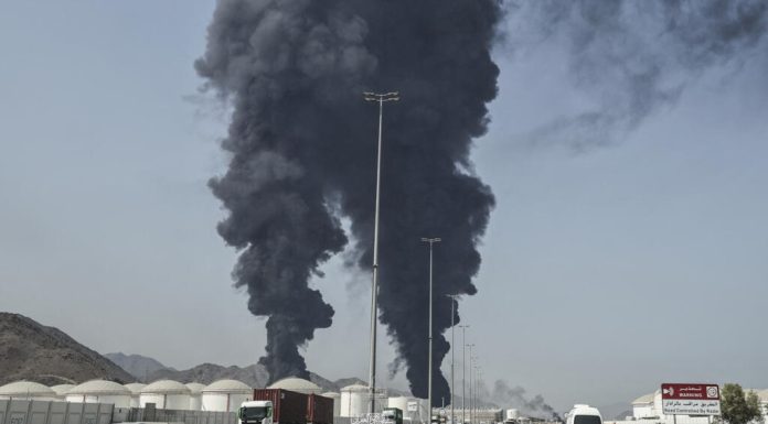 Les Émirats accusent l’Iran d’être à l’origine des tirs de drones sur leur centrale nucléaire