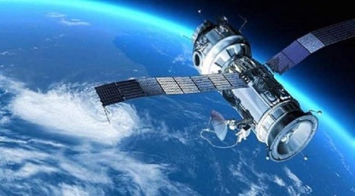 La Tunisie développe de son premier satellite gouvernemental