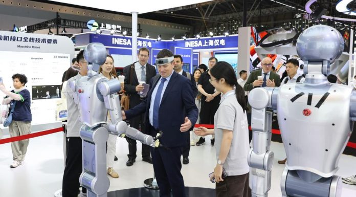 Ouverture d’un salon de la technologie à Shanghai