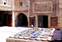 TOZEUR: Vers l’intégration du village artisanal de Tozeur Castilia dans le circuit touristique