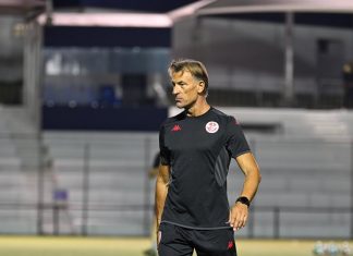 Hervé Renard appelle à « relever la tête » avant le choc face au Japon