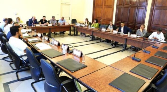 ARP : Examen des points litigieux de la PL sur le conseil fiscal