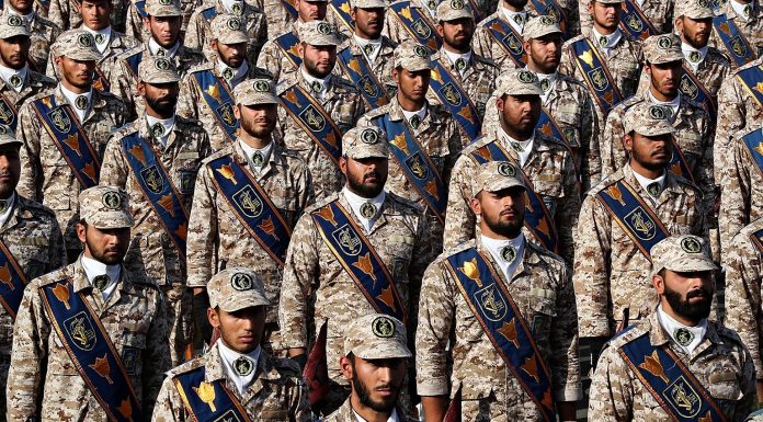 Les Gardiens de la révolution menacent de riposter « rapidement et de manière décisive » aux frappes US