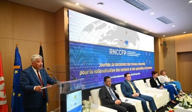 Vers un Référentiel national, compétences et Formation