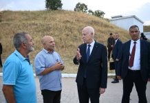 Le président Saïed visite la zone du « pont de Bizerte » et inspecte des projets de protection contre les inondations